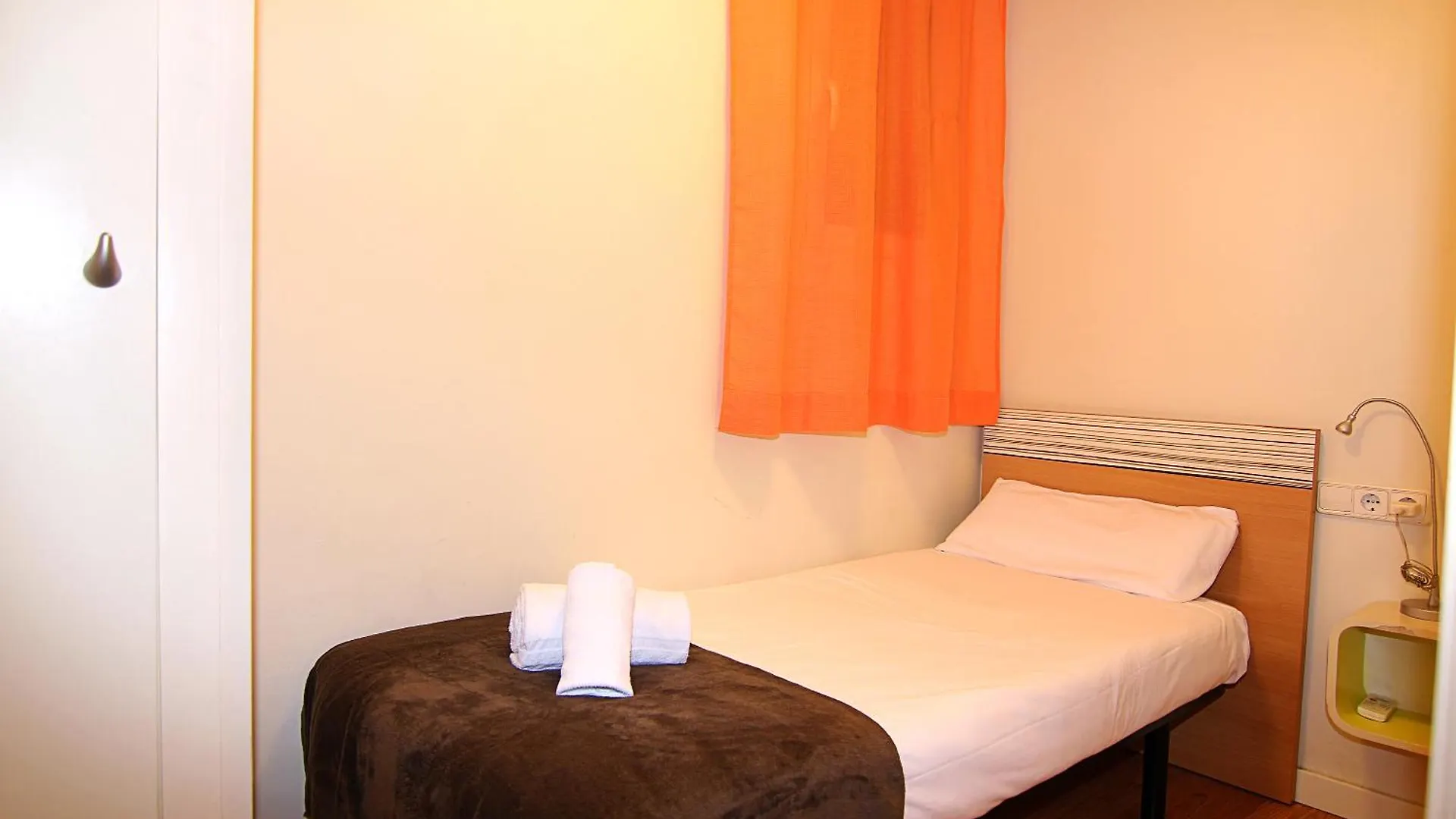 Homenfun Barcelona Hospital Clinic Appartement