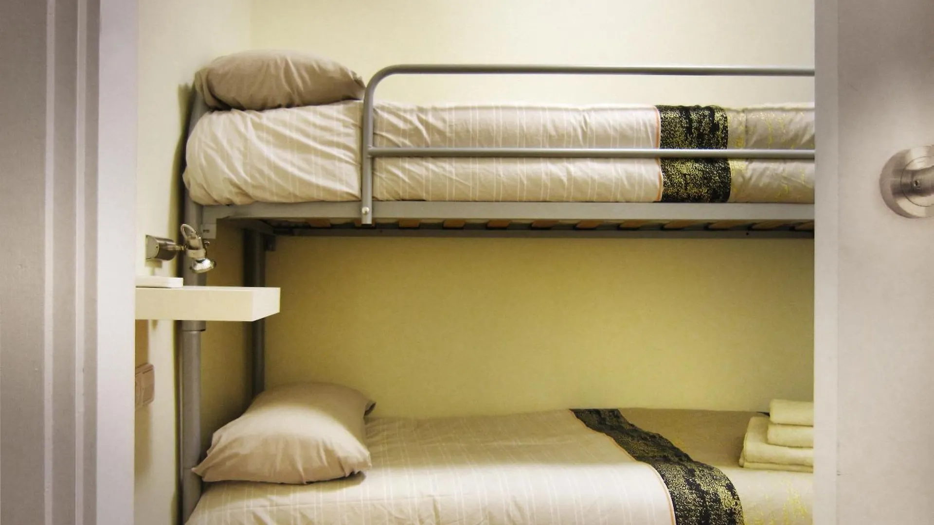 Apartment Homenfun Barcelona Hospital Clinic